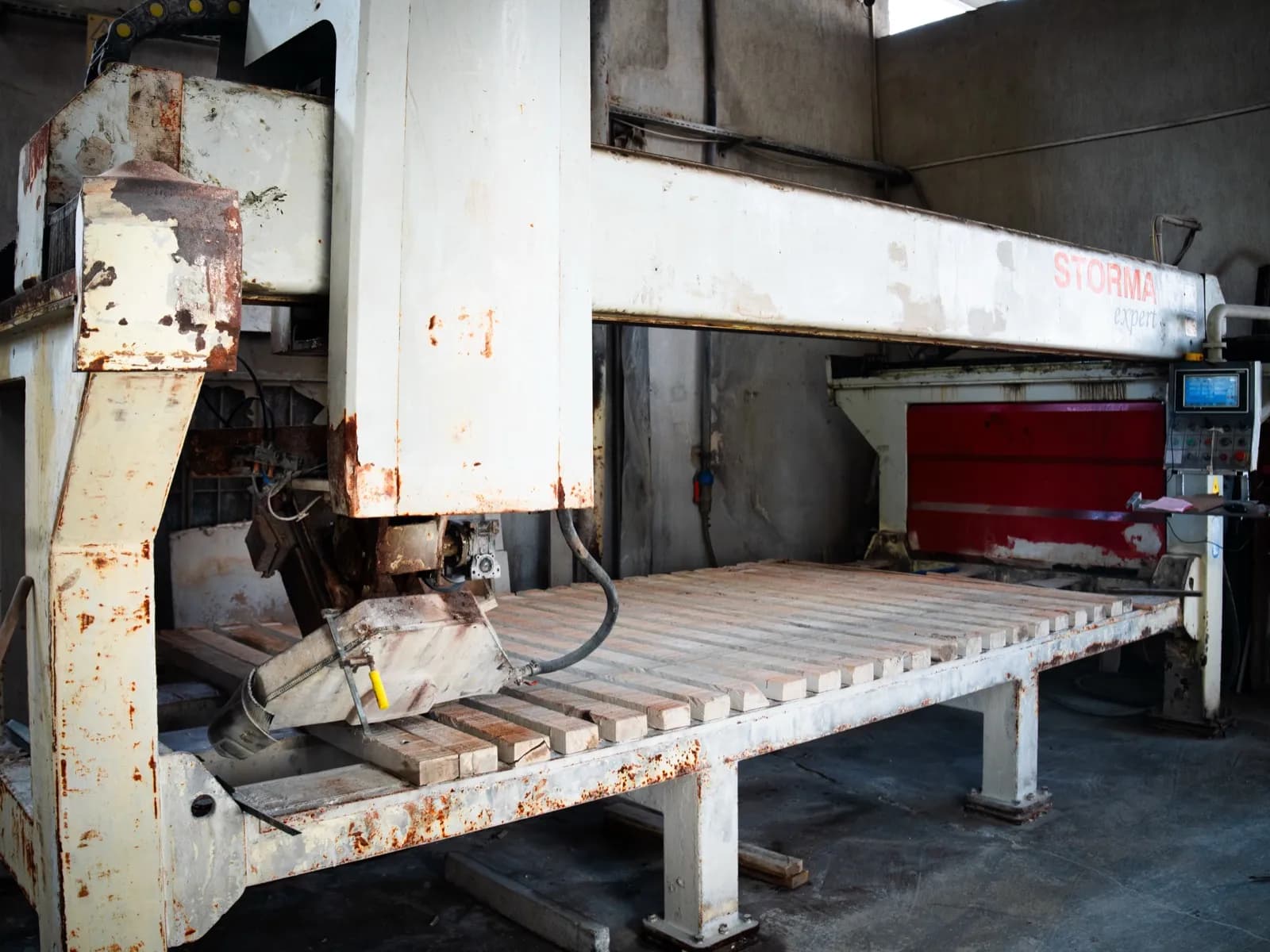 Bridge Saw